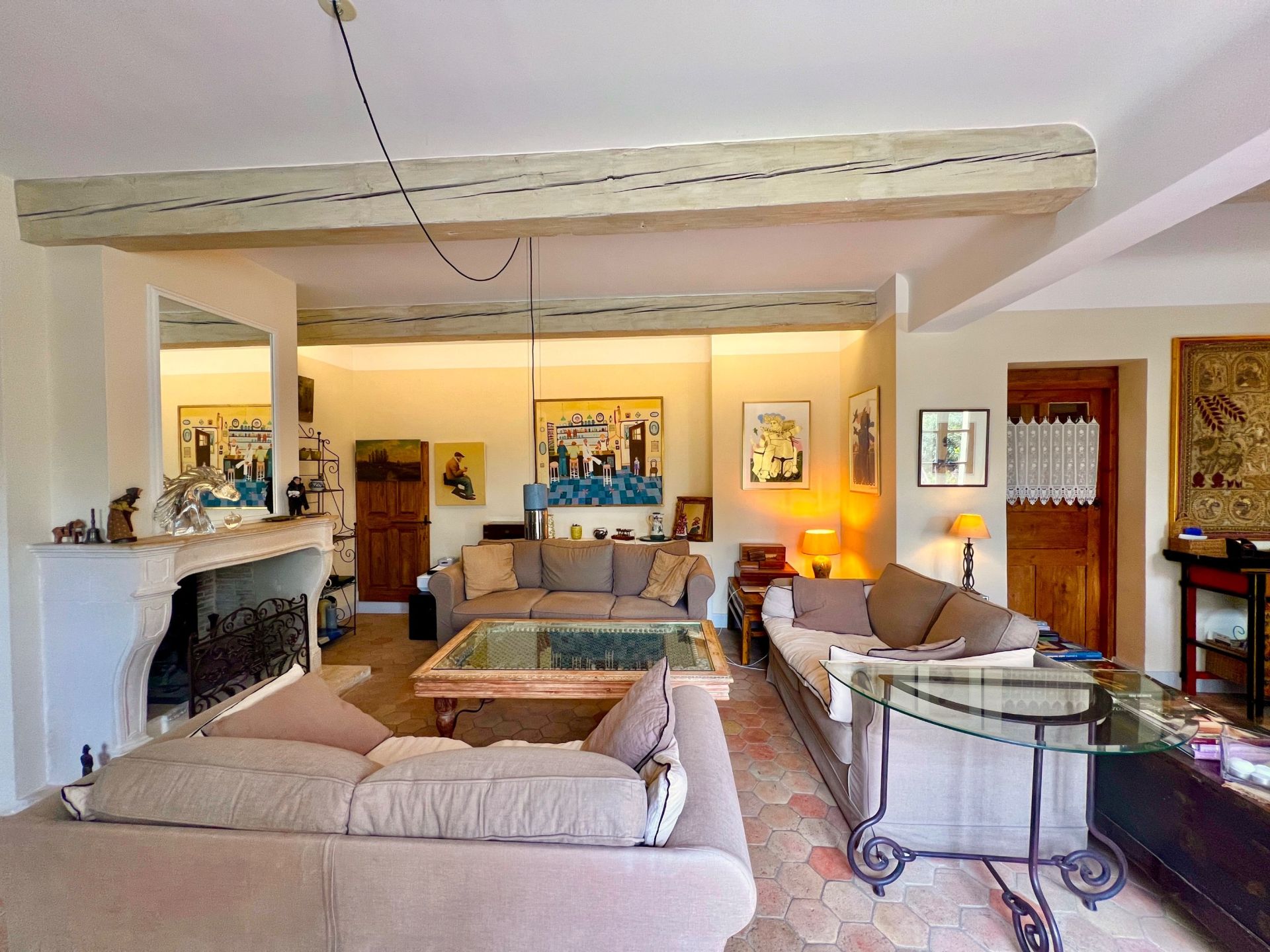 house 6 Rooms for sale on PARADOU (13520)