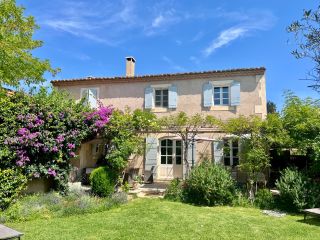 house 6 Rooms for sale on PARADOU (13520)