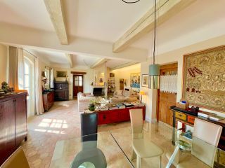 house 6 Rooms for sale on PARADOU (13520)