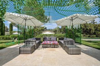 house 6 Rooms for sale on EYGALIERES (13810)