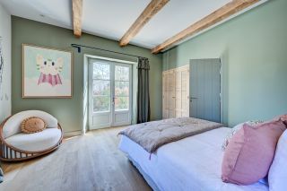 mas 8 Rooms for seasonal rent on ST REMY DE PROVENCE (13210)