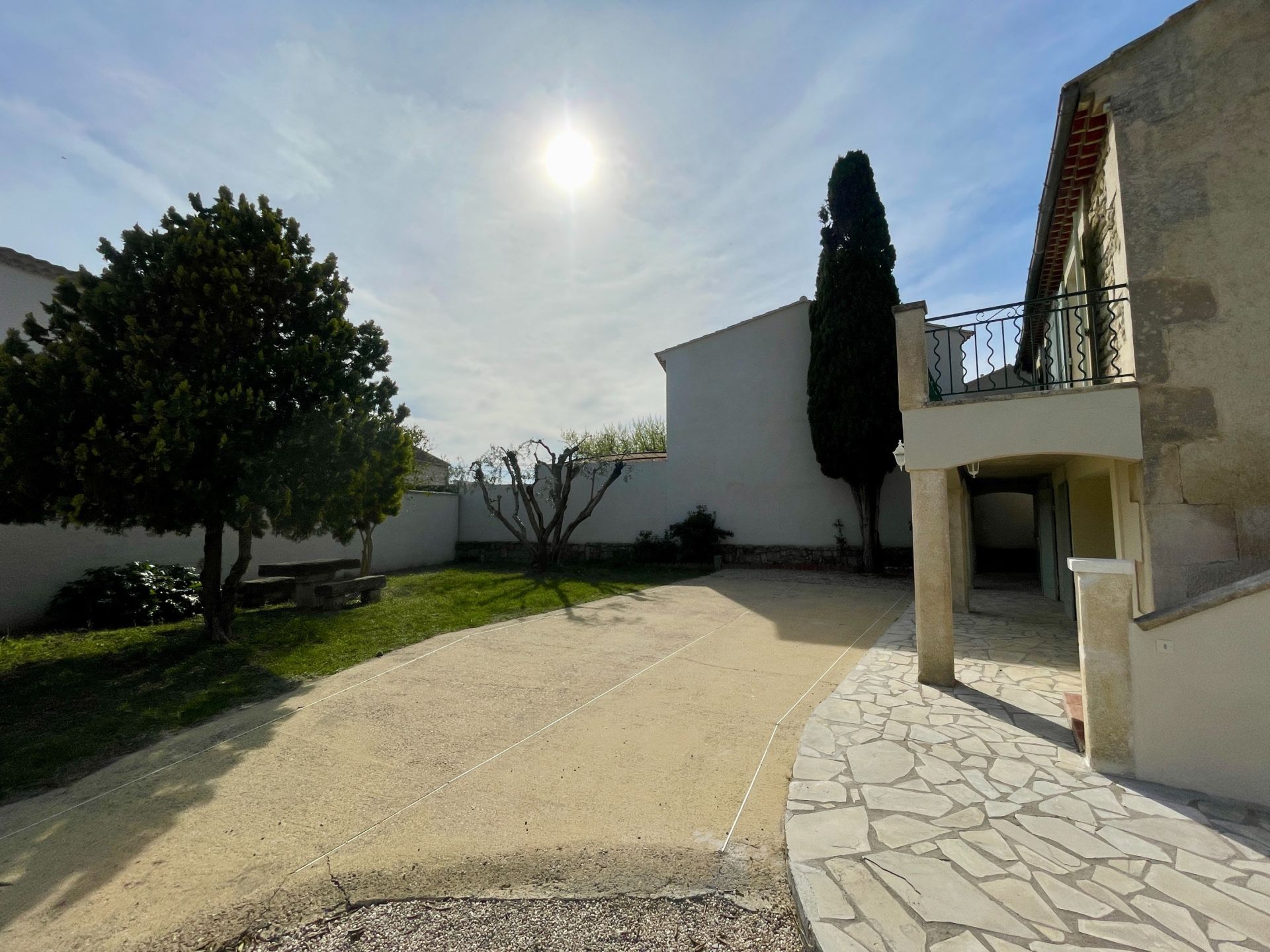 maison 4 Pièces en vente sur MAILLANE (13910)