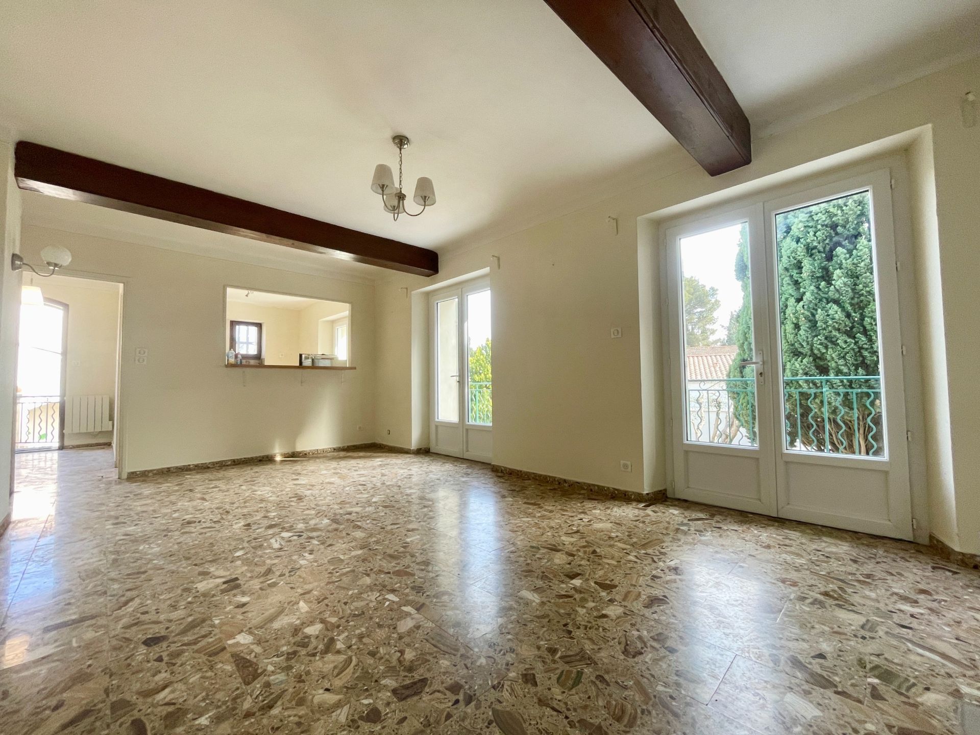 maison 4 Pièces en vente sur MAILLANE (13910)