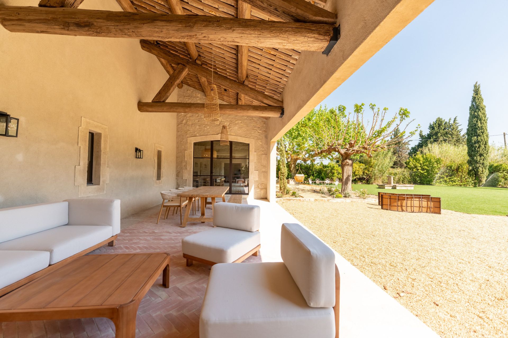 mas 8 Rooms for sale on ST REMY DE PROVENCE (13210)