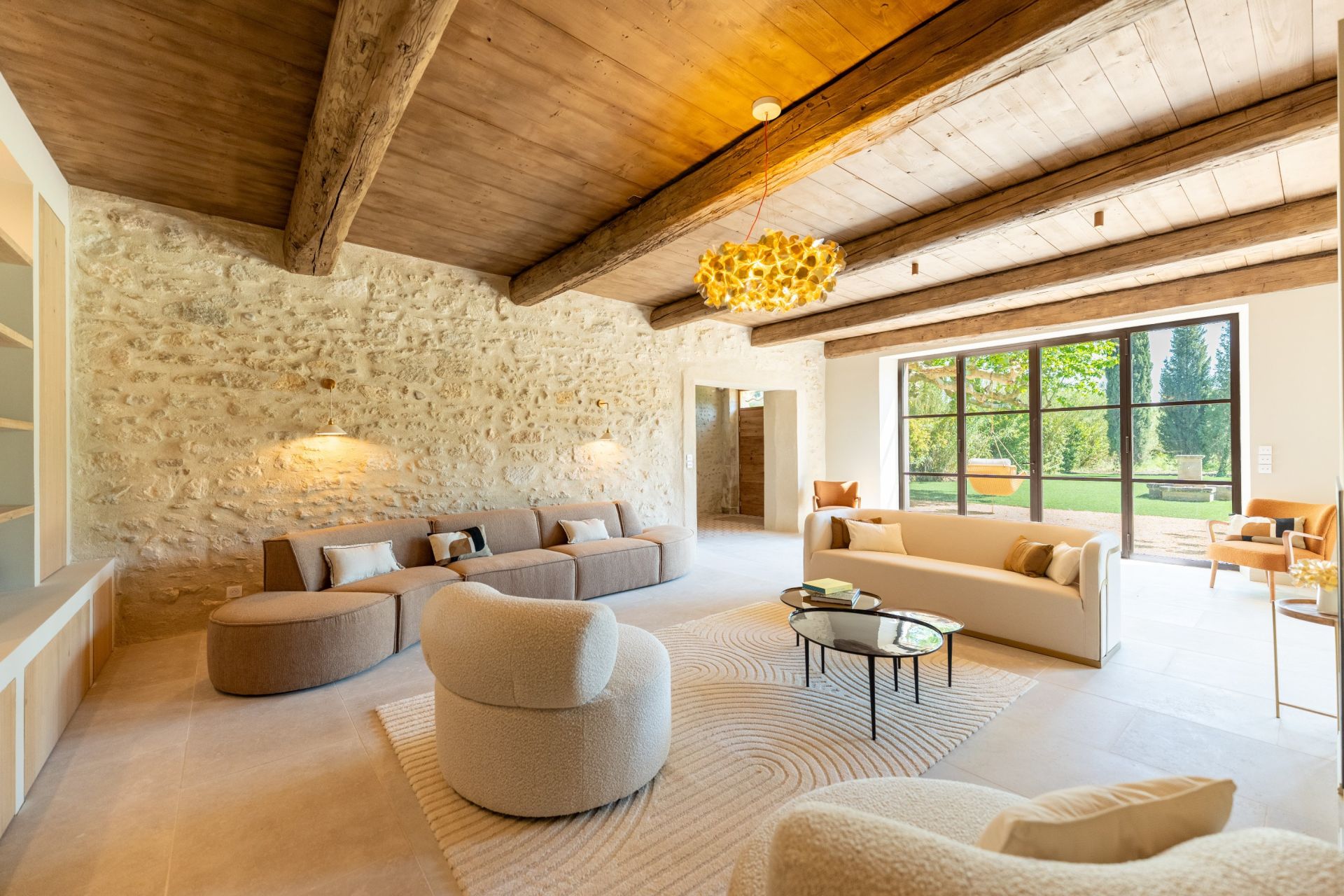 mas 8 Rooms for sale on ST REMY DE PROVENCE (13210)