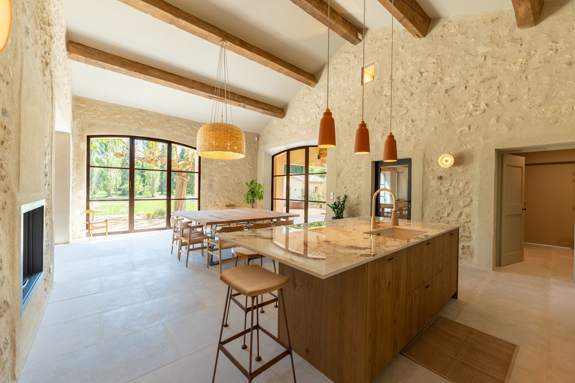 mas 8 Rooms for sale on ST REMY DE PROVENCE (13210)