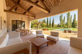 mas 8 Rooms for sale on ST REMY DE PROVENCE (13210)