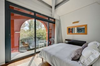 villa 20 Rooms for sale on AIX EN PROVENCE (13100)