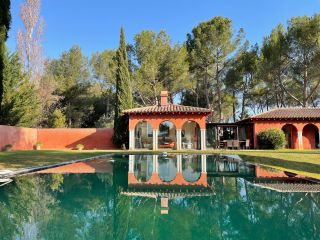 villa 20 Rooms for sale on AIX EN PROVENCE (13100)