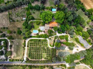 house 15 Rooms for sale on AIX EN PROVENCE (13100)