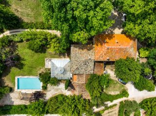 house 15 Rooms for sale on AIX EN PROVENCE (13100)