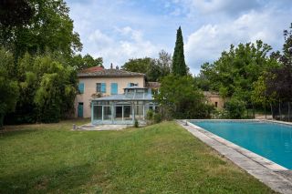 house 15 Rooms for sale on AIX EN PROVENCE (13100)