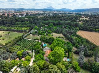 house 15 Rooms for sale on AIX EN PROVENCE (13100)