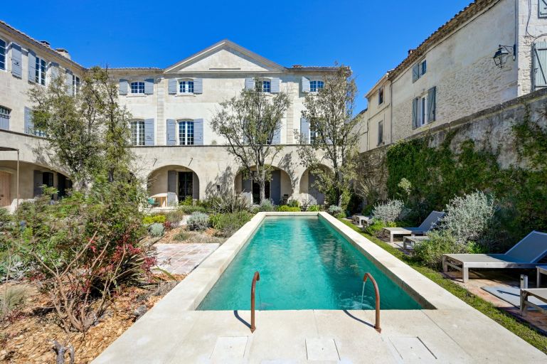 hôtel particulier 22 Pièces en vente sur ST REMY DE PROVENCE (13210)