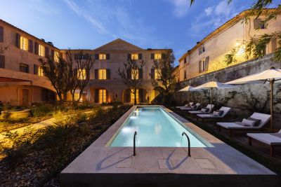 Vente Hôtel particulier Saint-Rémy-de-Provence 22&nbsp;Pièces 1167&nbsp;m²