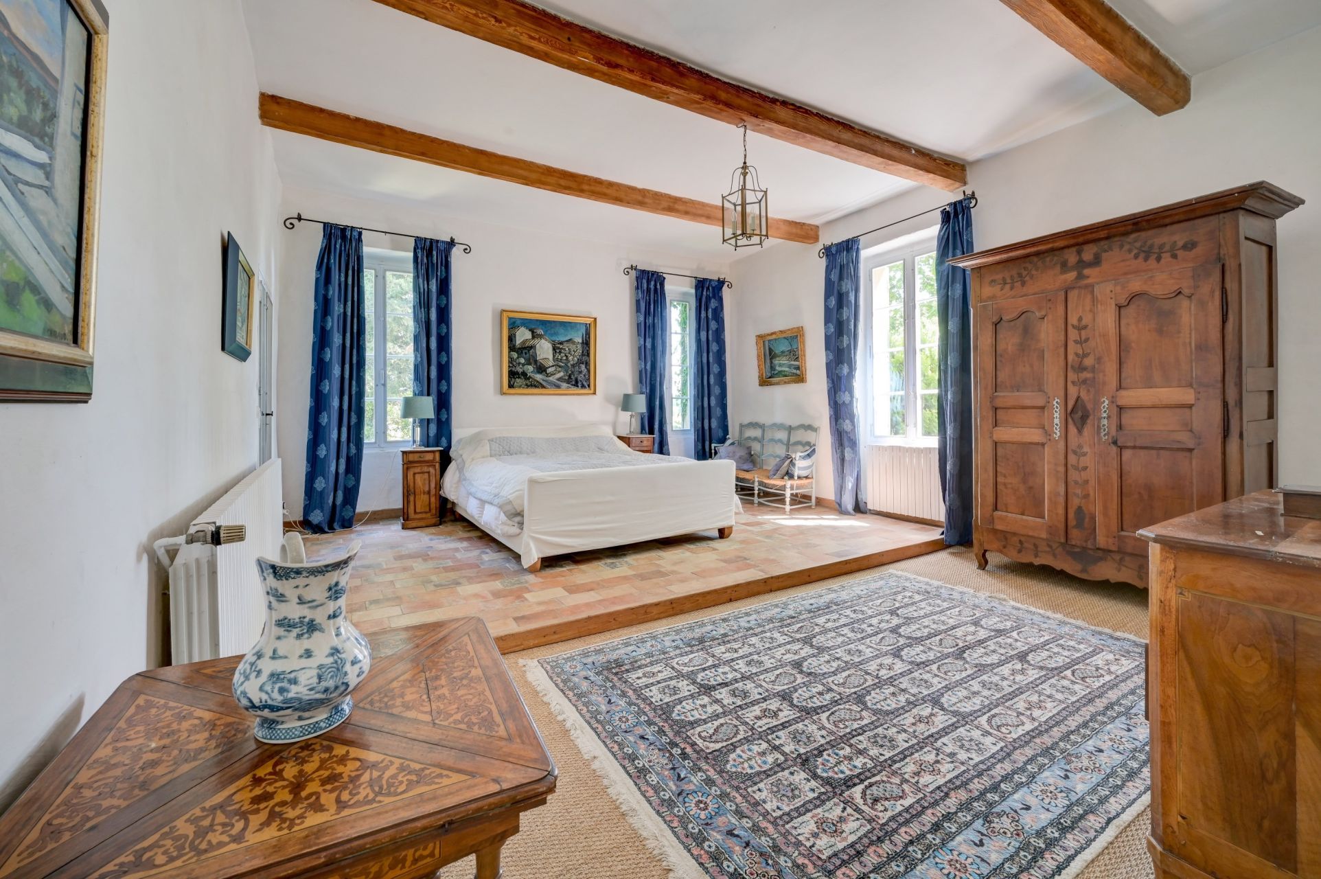 farm complex 14 Rooms for sale on AIX EN PROVENCE (13100)