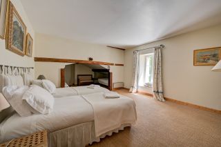 corps de ferme 14 Pièces en vente sur AIX EN PROVENCE (13100)