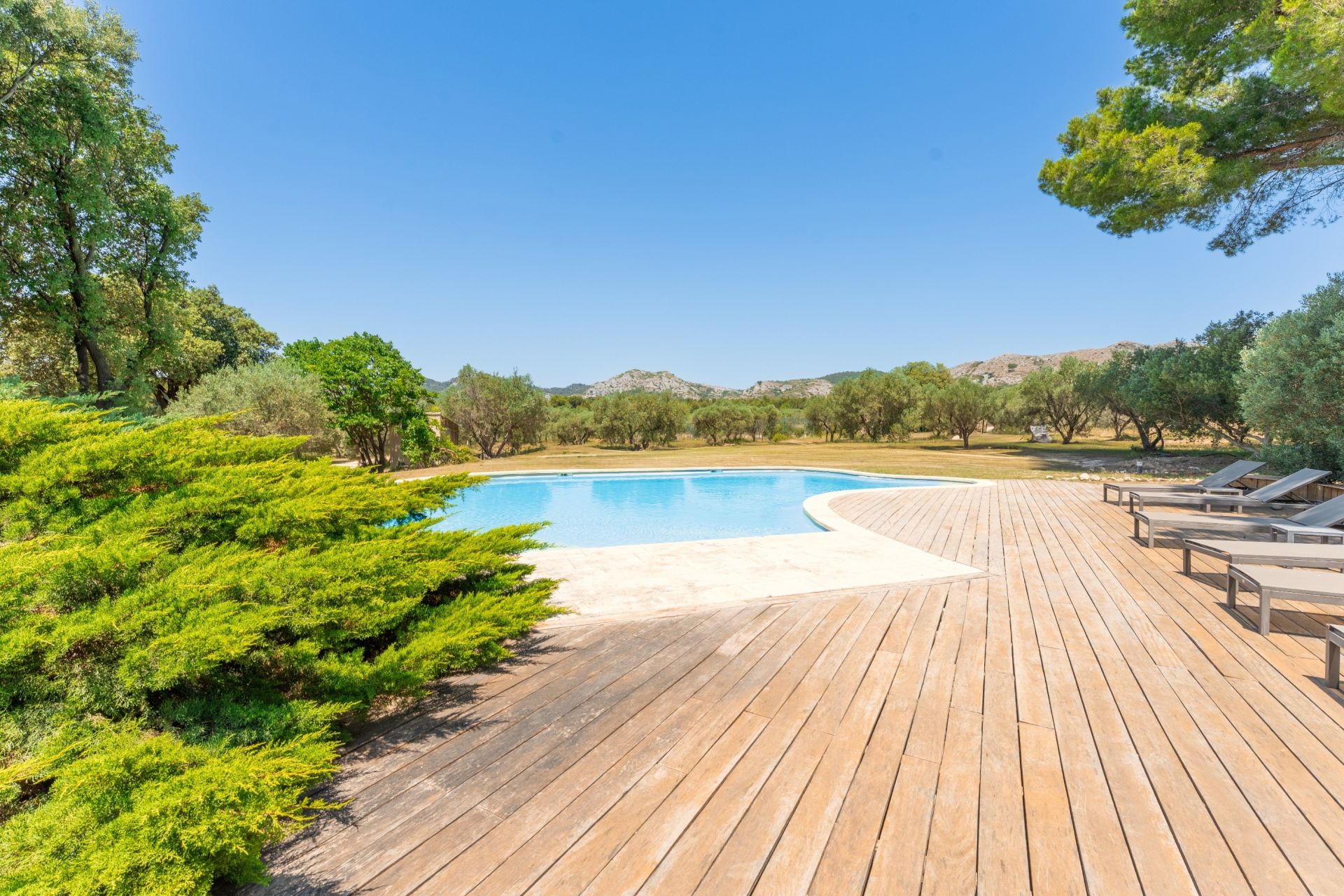 house 11 Rooms for sale on MAUSSANE LES ALPILLES (13520)