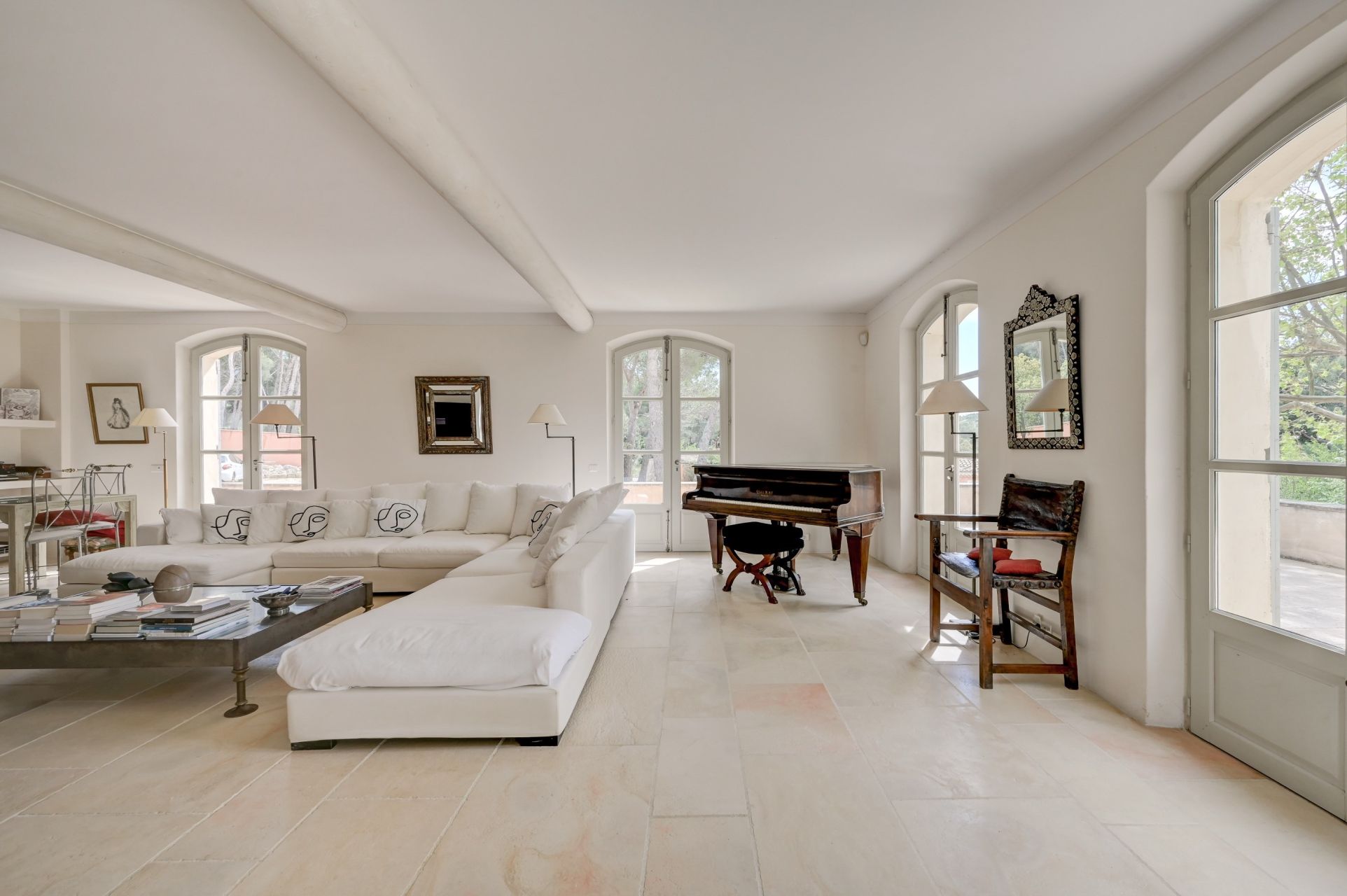 maison 11 Pièces en vente sur MAUSSANE LES ALPILLES (13520)