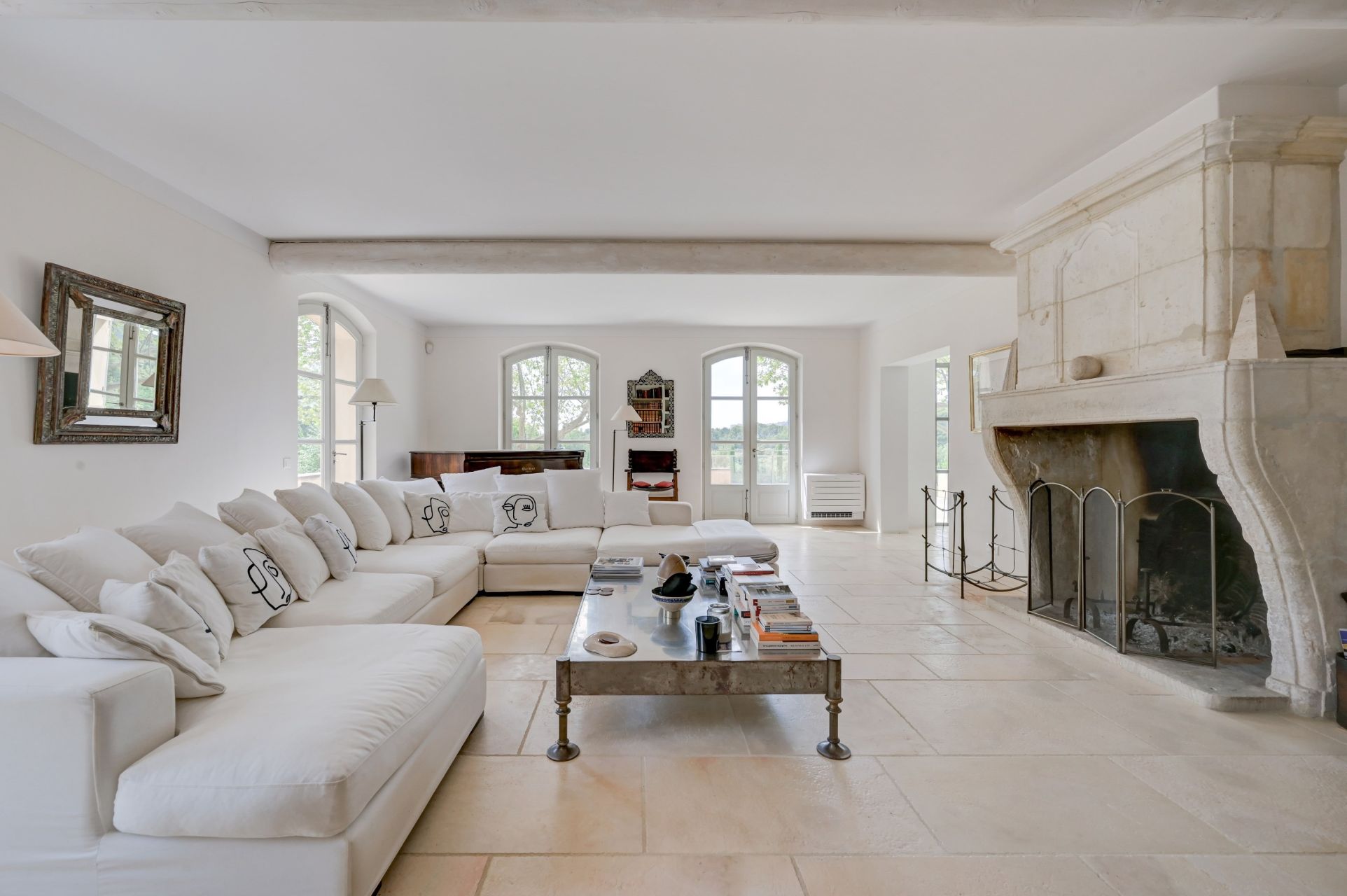 maison 11 Pièces en vente sur MAUSSANE LES ALPILLES (13520)
