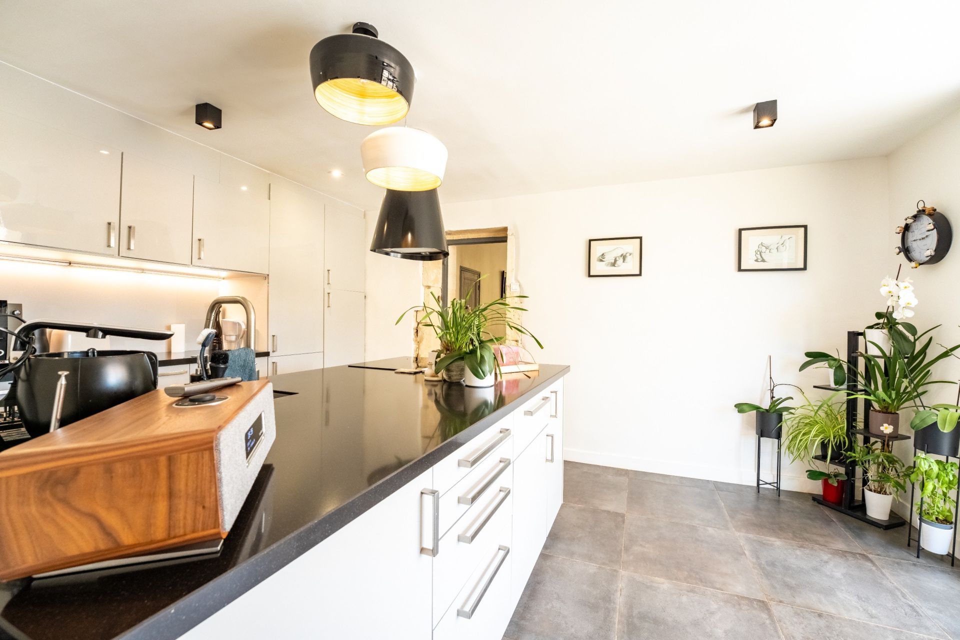 mas 14 Rooms for sale on ST ETIENNE DU GRES (13103)