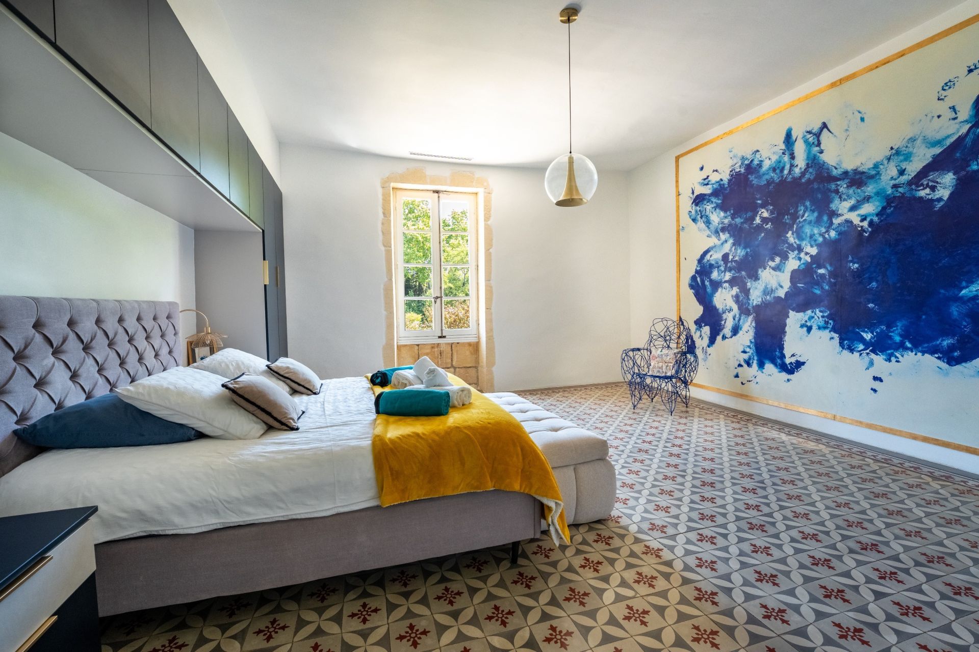 mas 14 Rooms for sale on ST ETIENNE DU GRES (13103)