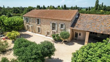 mas 14 Rooms for sale on ST ETIENNE DU GRES (13103)