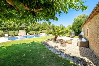 mas 14 Rooms for sale on ST ETIENNE DU GRES (13103)