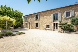 mas 14 Rooms for sale on ST ETIENNE DU GRES (13103)