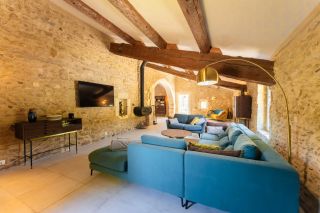 mas 14 Rooms for sale on ST ETIENNE DU GRES (13103)