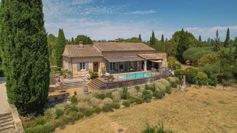 Vente Maison Saint-Rémy-de-Provence 6 Pièces 200 m²