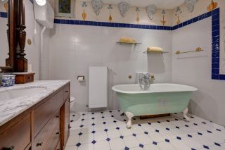 mas 15 Rooms for sale on ST REMY DE PROVENCE (13210)