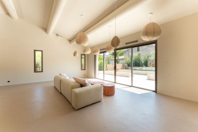 Vente Maison de ville Saint-Rémy-de-Provence 6 Pièces 231 m²