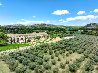 maison 25 Pièces en vente sur MAUSSANE LES ALPILLES (13520)