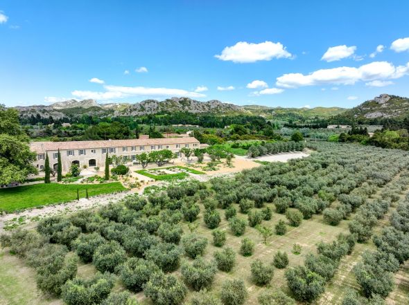 Sale House Maussane-les-Alpilles 25 Rooms 1400 m²
