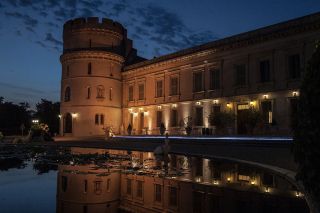 castle 30 Rooms for sale on FONTVIEILLE (13990)