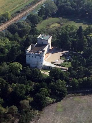 castle 30 Rooms for sale on FONTVIEILLE (13990)