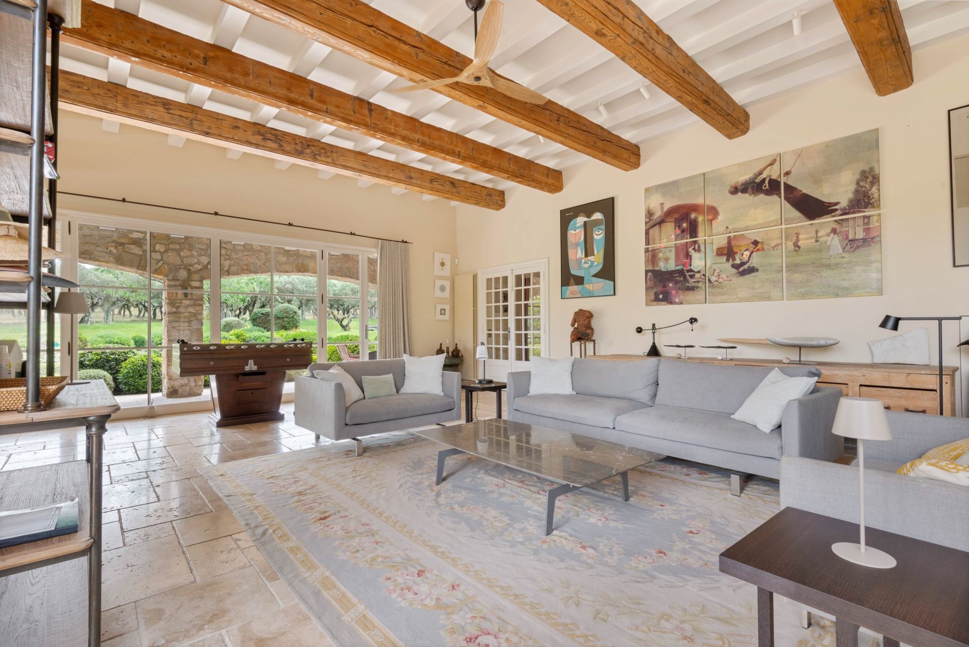 maison 12 Pièces en vente sur EYGALIERES (13810)