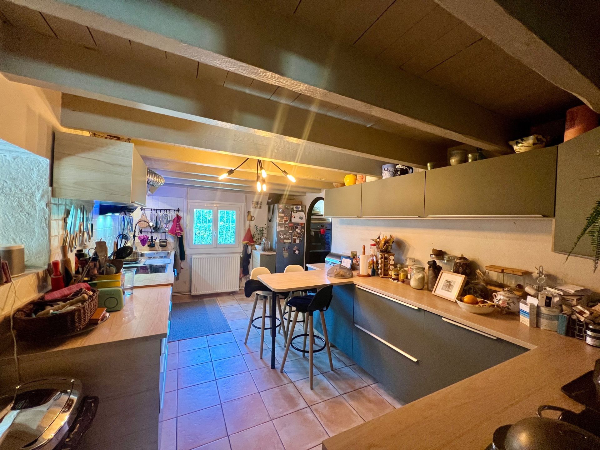 house 8 Rooms for sale on BOULBON (13150)