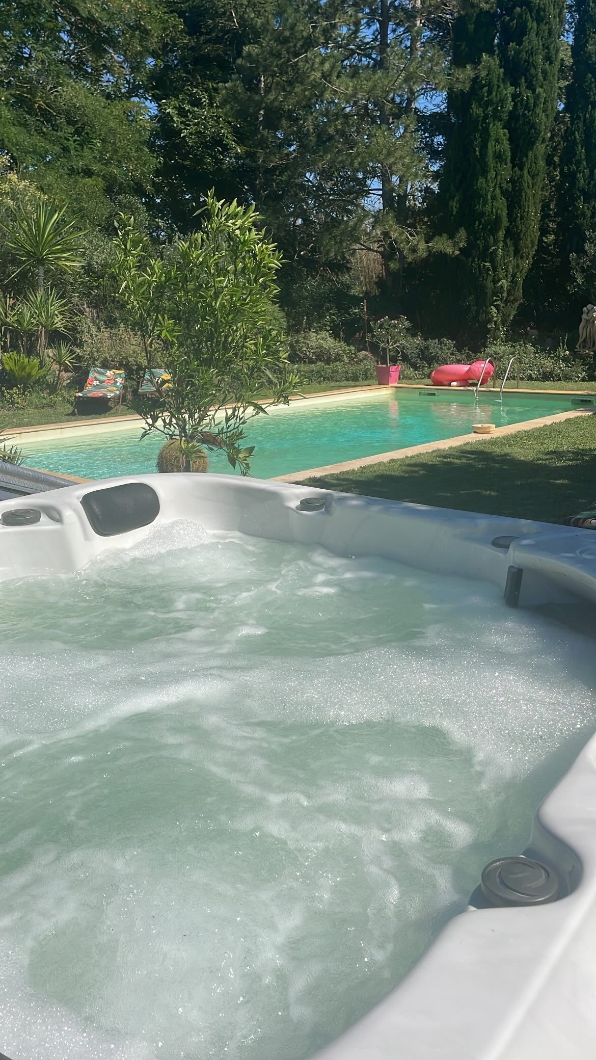 house 8 Rooms for sale on BOULBON (13150)