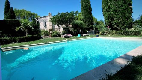 Sale House Boulbon 8&nbsp;Rooms 209&nbsp;m²