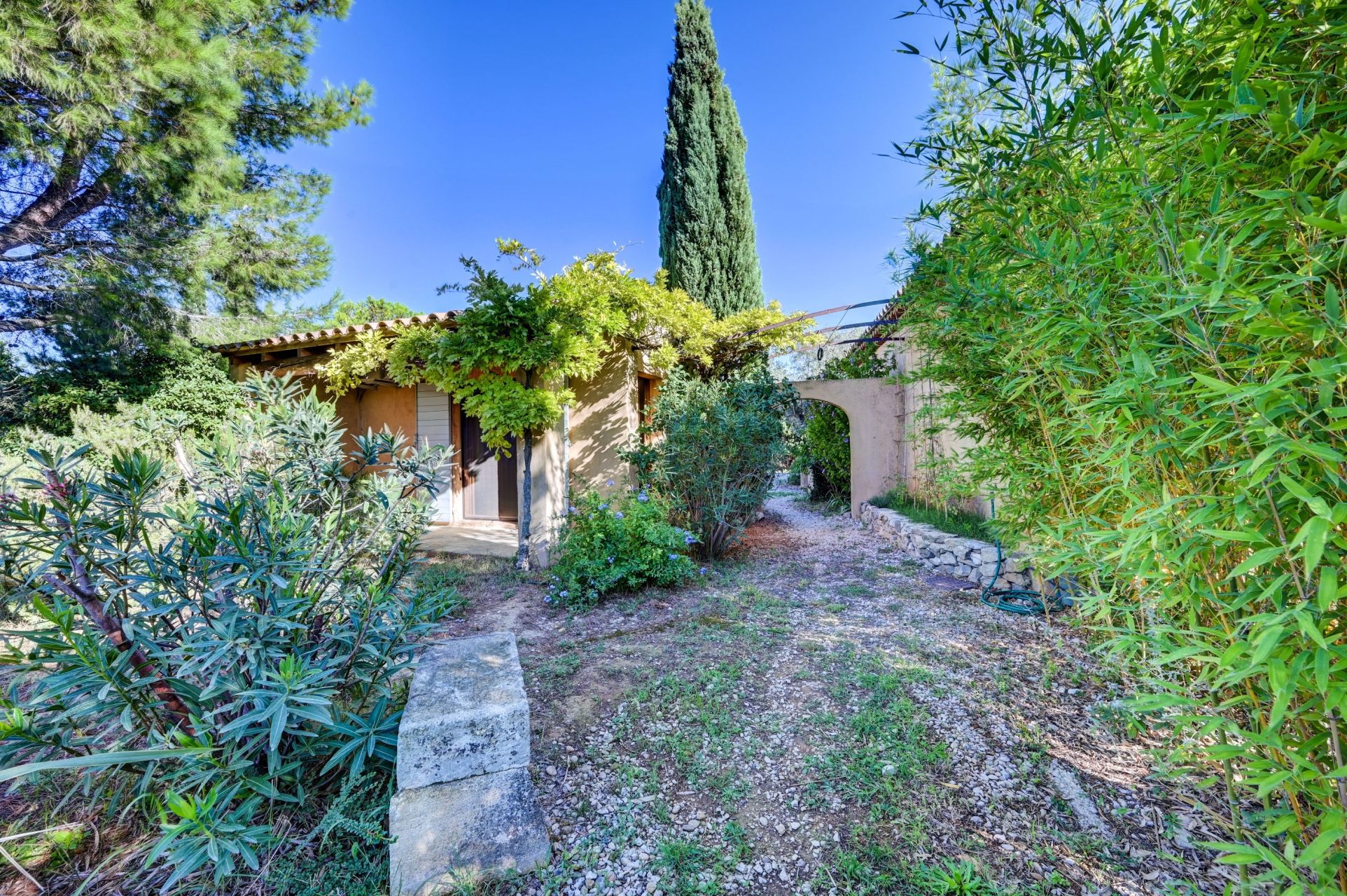 maison 8 Pièces en vente sur ARLES (13200)