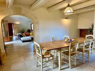 maison 8 Pièces en vente sur ARLES (13200)