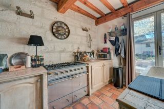 hôtel particulier 10 Pièces en vente sur ARLES (13200)