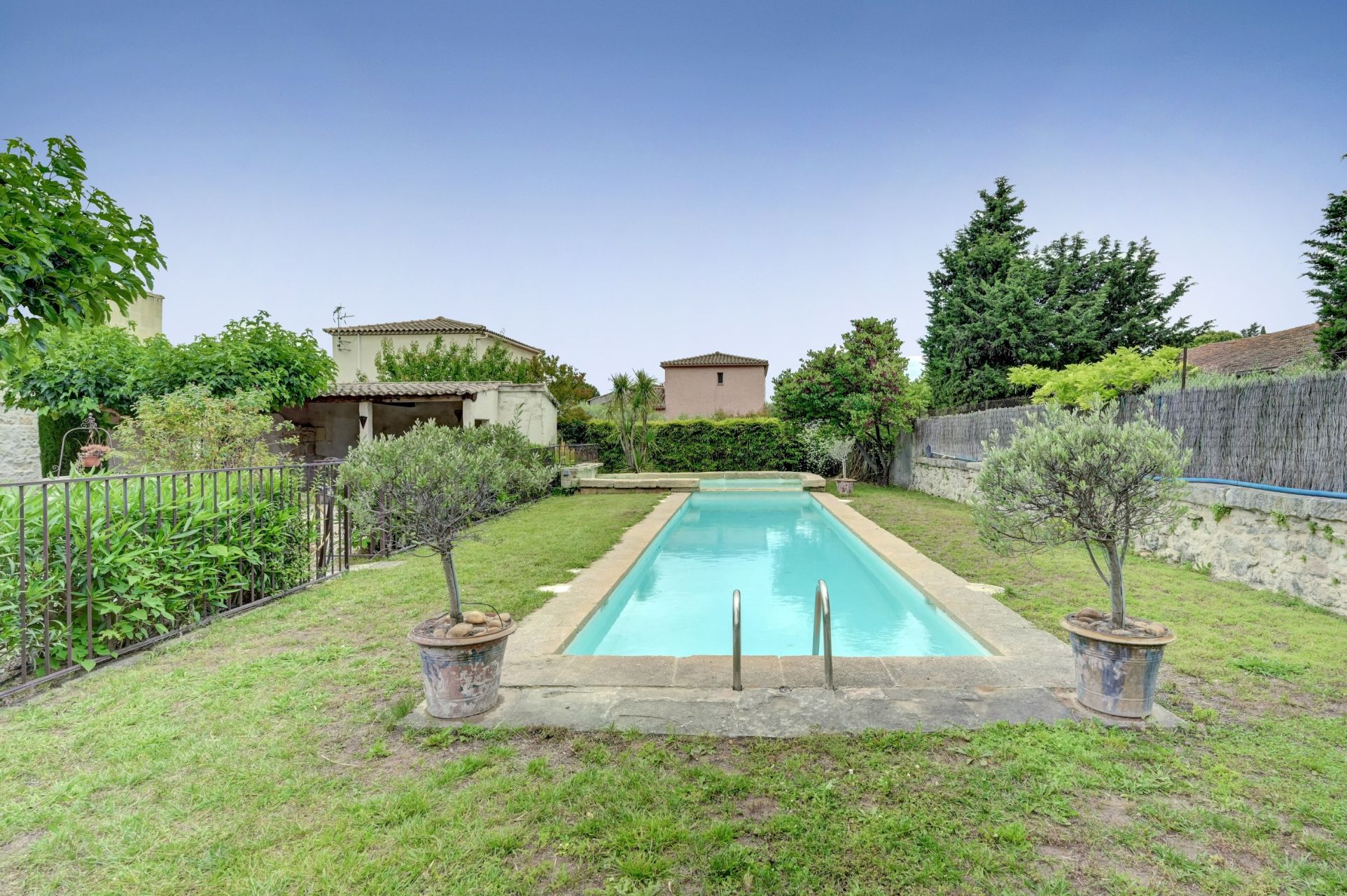 maison 11 Pièces en vente sur BELLEGARDE (30127)