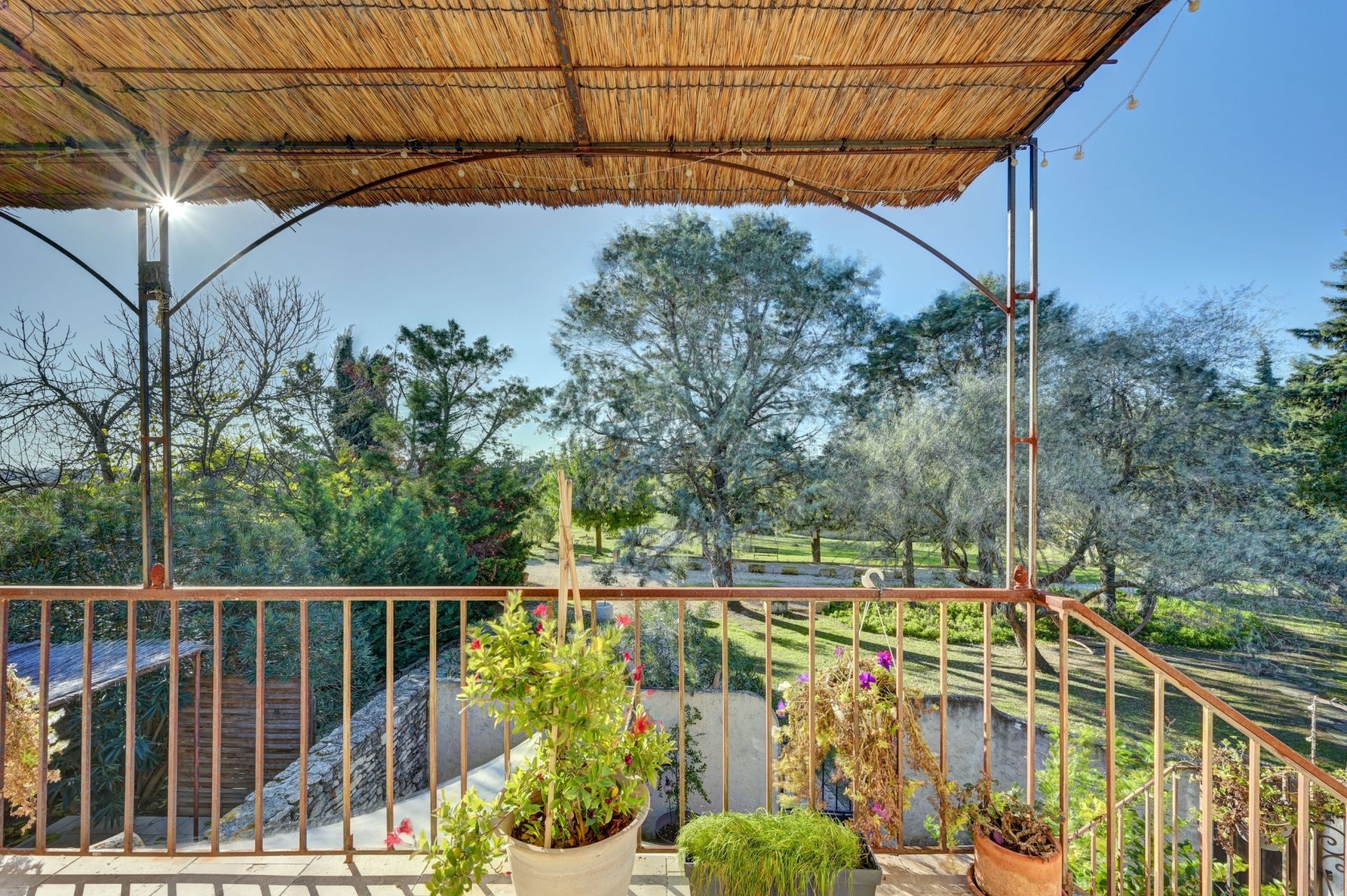 property 14 Rooms for sale on ARLES (13200)