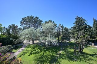 propriété 14 Pièces en vente sur ARLES (13200)