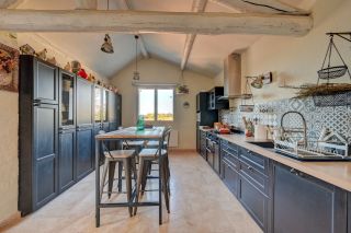 propriété 14 Pièces en vente sur ARLES (13200)