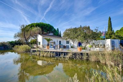 Vente Maison Saintes-Maries-de-la-Mer 9 Pièces 323 m²