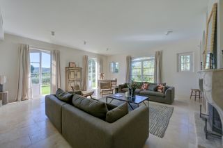 bastide 9 Rooms for seasonal rent on LE PUY STE REPARADE (13610)